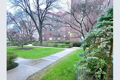 220 Pelham Road #3L, New Rochelle, NY 10805 - Photo 6