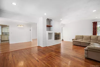 1459 Prospect Avenue, East Meadow, NY 11554 - Photo 10