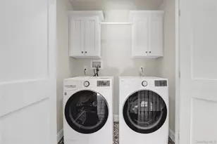 9 Hickory Rd, Bayville, NY 11709 - Photo 28