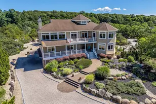 790 N Sea Dr, Southold, NY 11971 - Photo 2