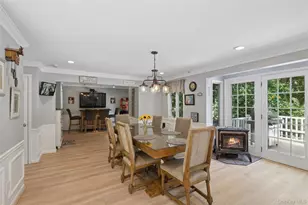 6 Hilltop Dr, Syosset, NY 11791 - Photo 16