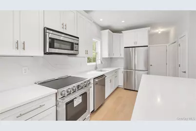 5B Fanning Avenue, Hampton Bays, NY 11946 - Photo 14