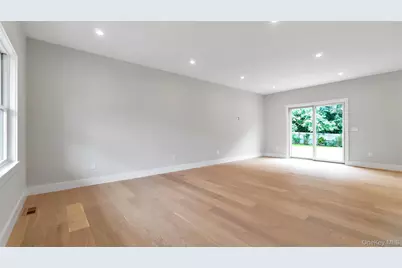 5B Fanning Avenue, Hampton Bays, NY 11946 - Photo 10