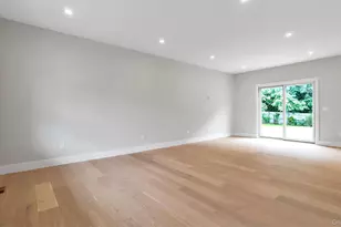 5 B Fanning Ave, Hampton Bays, NY 11946 - Photo 10