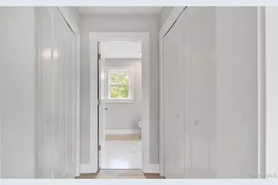 5B Fanning Avenue, Hampton Bays, NY 11946 - Photo 28