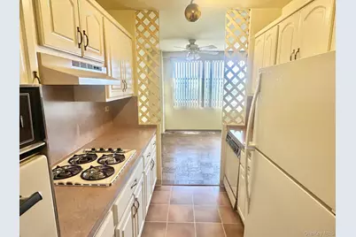 61-20 Grand Central Parkway #B600, Forest Hills, NY 11375 - Photo 6