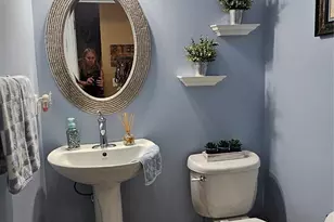 19 Virginia Pine Ln, Bay Shore, NY 11706 - Photo 12