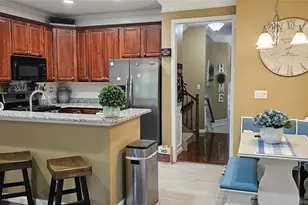 19 Virginia Pine Ln, Bay Shore, NY 11706 - Photo 8