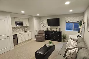 19 Virginia Pine Ln, Bay Shore, NY 11706 - Photo 20