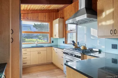 19 Crescent Avenue, Seaview, NY 11770 - Photo 26