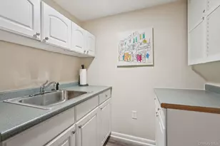 11 Old Phillips Hill Rd, New City, NY 10956 - Photo 34