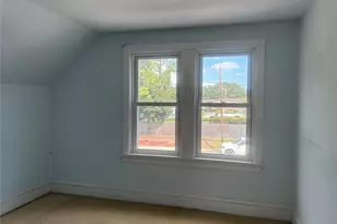 184 Mt Vernon Ave, Medford, NY 11763 - Photo 14