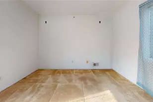 414 Pine Grove Ln, Hartsdale, NY 10530 - Photo 14