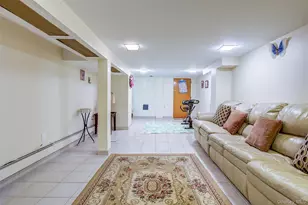 161-10 84th Rd, Jamaica, NY 11432 - Photo 38