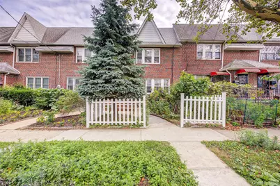 161-10 84th Road, Jamaica, NY 11432 - Photo 2