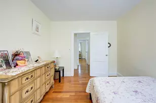 161-10 84th Rd, Jamaica, NY 11432 - Photo 30