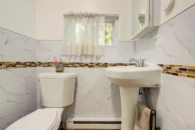 161-10 84th Road, Jamaica, NY 11432 - Photo 20