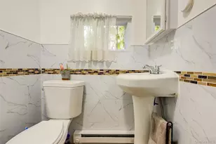 161-10 84th Rd, Jamaica, NY 11432 - Photo 20