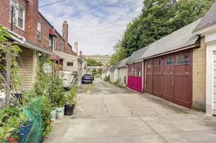 161-10 84th Rd, Jamaica, NY 11432 - Photo 4