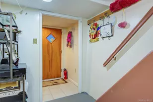 161-10 84th Rd, Jamaica, NY 11432 - Photo 36