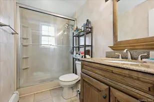 181 Springtime Ln N, Levittown, NY 11756 - Photo 12