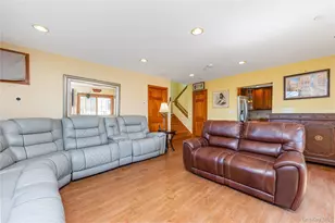 729 S 9th St, Lindenhurst, NY 11757 - Photo 14