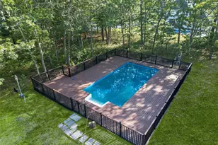 105 Old Riverhead Rd, Hampton Bays, NY 11946 - Photo 6