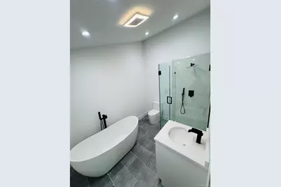 105 Old Riverhead Road, Hampton Bays, NY 11946 - Photo 10