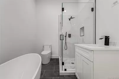 105 Old Riverhead Road, Hampton Bays, NY 11946 - Photo 40