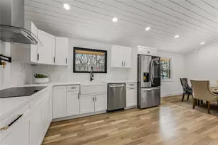 105 Old Riverhead Rd, Hampton Bays, NY 11946 - Photo 26