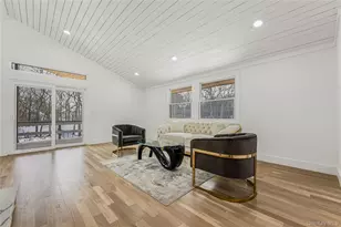 105 Old Riverhead Rd, Hampton Bays, NY 11946 - Photo 32