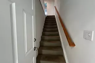 8 Dunes Ln, Port Washington, NY 11050 - Photo 2