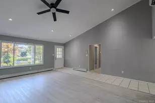 21 Mt Snow Ln, Coram, NY 11727 - Photo 18