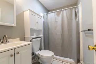 21 Mt Snow Ln, Coram, NY 11727 - Photo 20