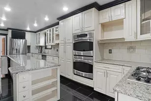 107-43 Inwood St, Jamaica, NY 11435 - Photo 6