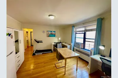 4425 Macnish Street #5B, Elmhurst, NY 11373 - Photo 4