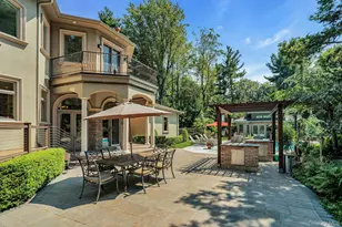 12 Redwood Dr, Dix Hills, NY 11746 - Photo 42