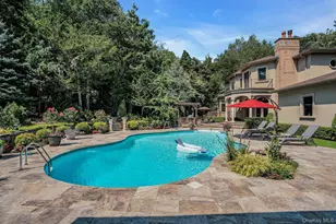 12 Redwood Dr, Dix Hills, NY 11746 - Photo 38