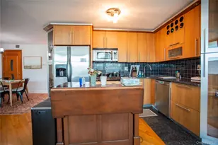 521 W Broadway, Long Beach, NY 11561 - Photo 12