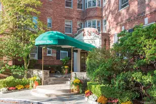 45 Popham Rd, Scarsdale, NY 10583 - Photo 2