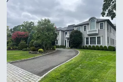 302 Hewlett Neck Road, Woodmere, NY 11598 - Photo 2