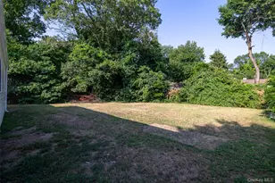 15 Maple St, Wyandanch, NY 11798 - Photo 18