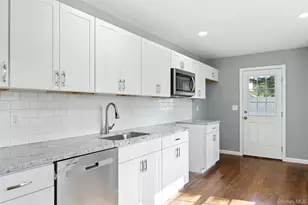 15 Maple St, Wyandanch, NY 11798 - Photo 8