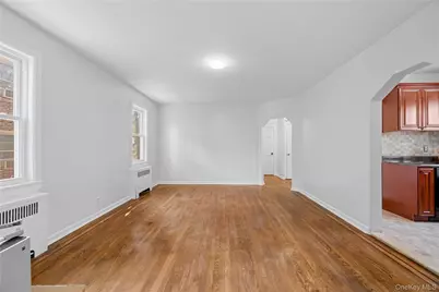 1054 Lydig Avenue, Bronx, NY 10461 - Photo 12