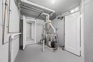 1054 Lydig Ave, Bronx, NY 10461 - Photo 32