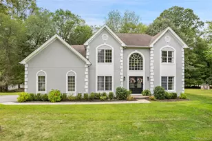 4 Harness Ct, North Salem, NY 10560 - Photo 2