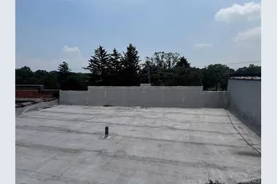 93 E 233rd Street, Bronx, NY 10470 - Photo 16