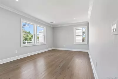 7 S Bay Avenue, Bay Shore, NY 11706 - Photo 20