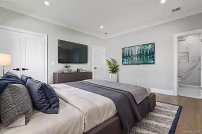 7 S Bay Avenue, Bay Shore, NY 11706 - Photo 16