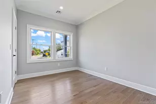 7 S Bay Ave, Bay Shore, NY 11706 - Photo 32